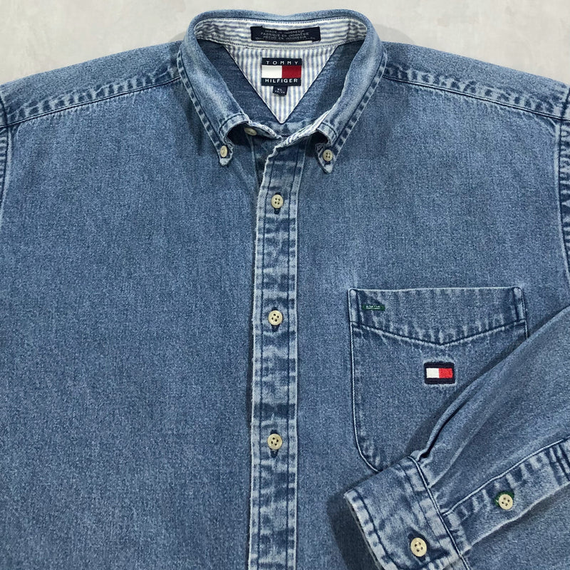 Vintage Tommy Hilfiger Denim Shirt (W/L)