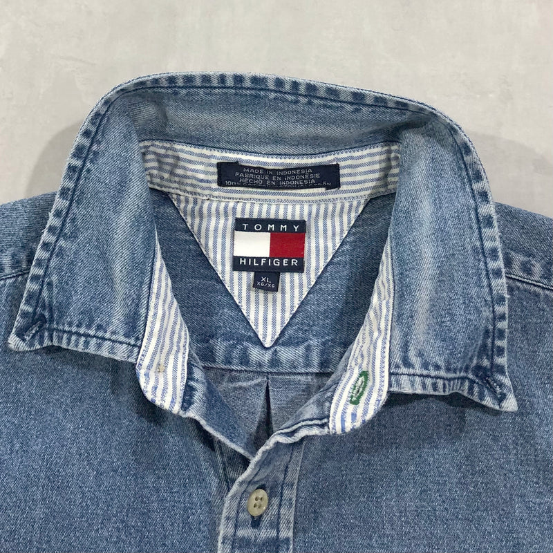 Vintage Tommy Hilfiger Denim Shirt (W/L)