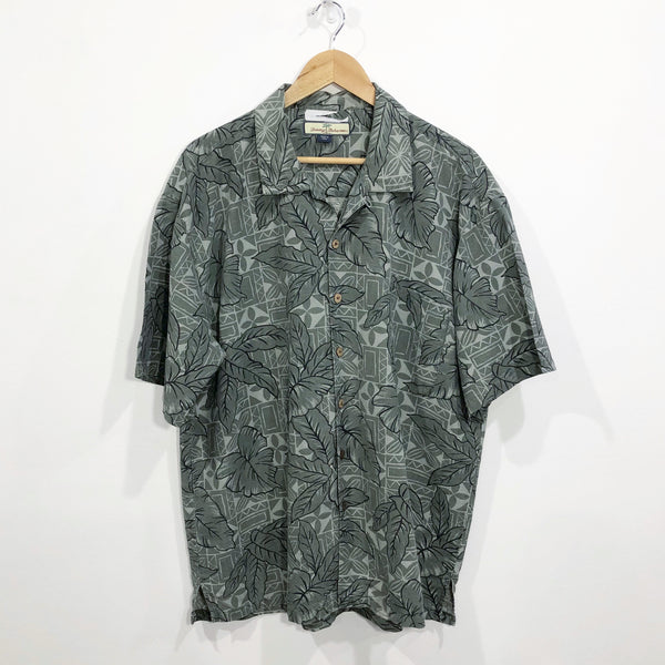 Tommy Bahama Hawaiian Shirt (XL)