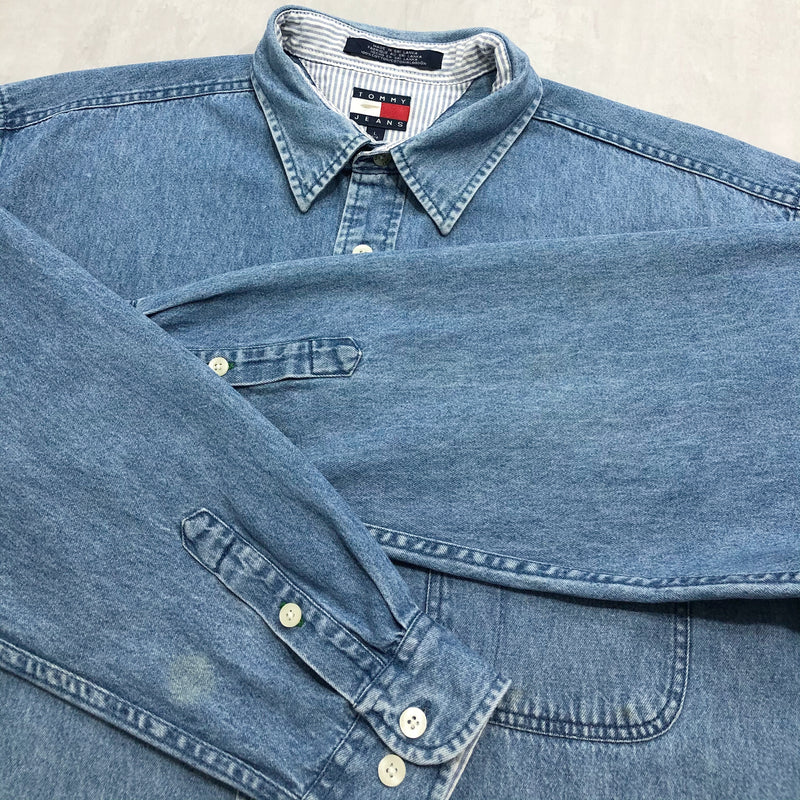 Vintage Tommy Hilfiger Denim Shirt (L-XL/TALL)