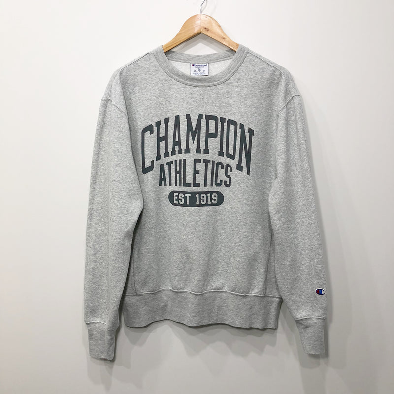 Champion Fleeced Sweatshirt (M)